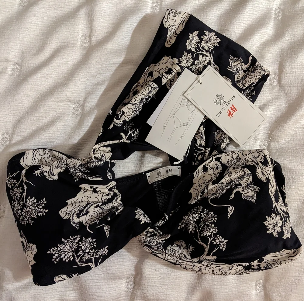 *LAST CHANCE* H&M The White Lotus Patterned one-shoulder bikini top NWT - Picture 2 of 11